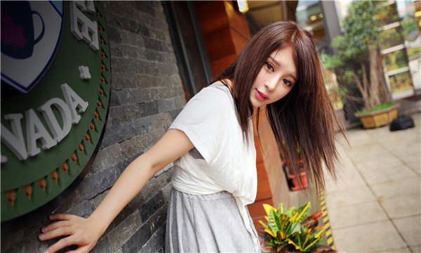 德庆想找一个女性生孩子给报酬-｛找个女人生孩子多少钱｝